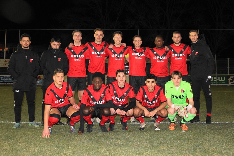 Beloftenteam Vitesse Delft wint van DHC