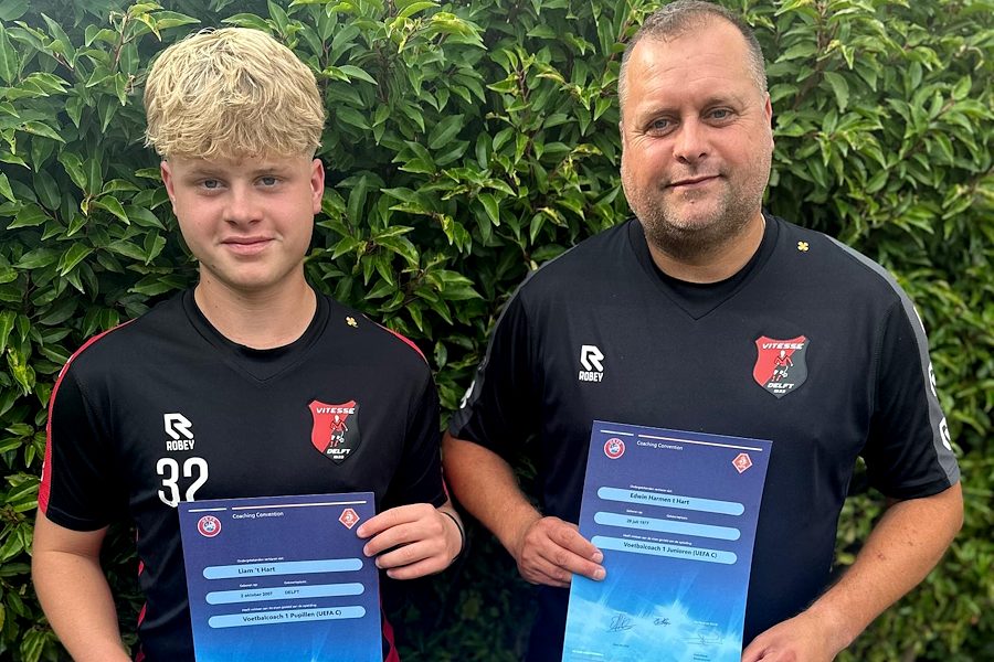 Jeugdtrainers Vitesse Delft slagen voor KNVB-trainerscursus